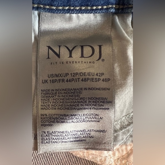 NYDJ | ladies Girlfriend Straight jeans. Size: 12P - Picture 10 of 13
